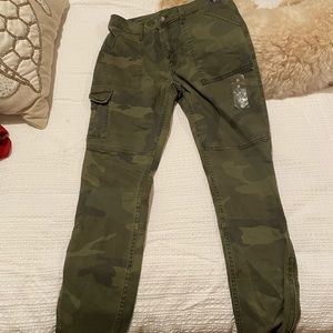 Camo pants. Wore for photos No tags slim fit